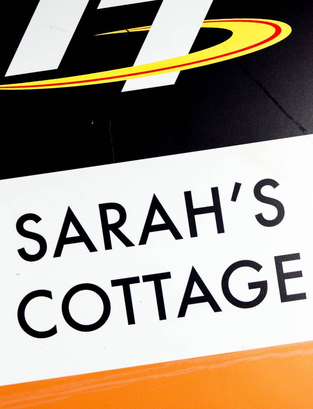 Sarah's cottage - Directional Board (2018 - 2021) - Isle of Man TT Races Official Merchandise